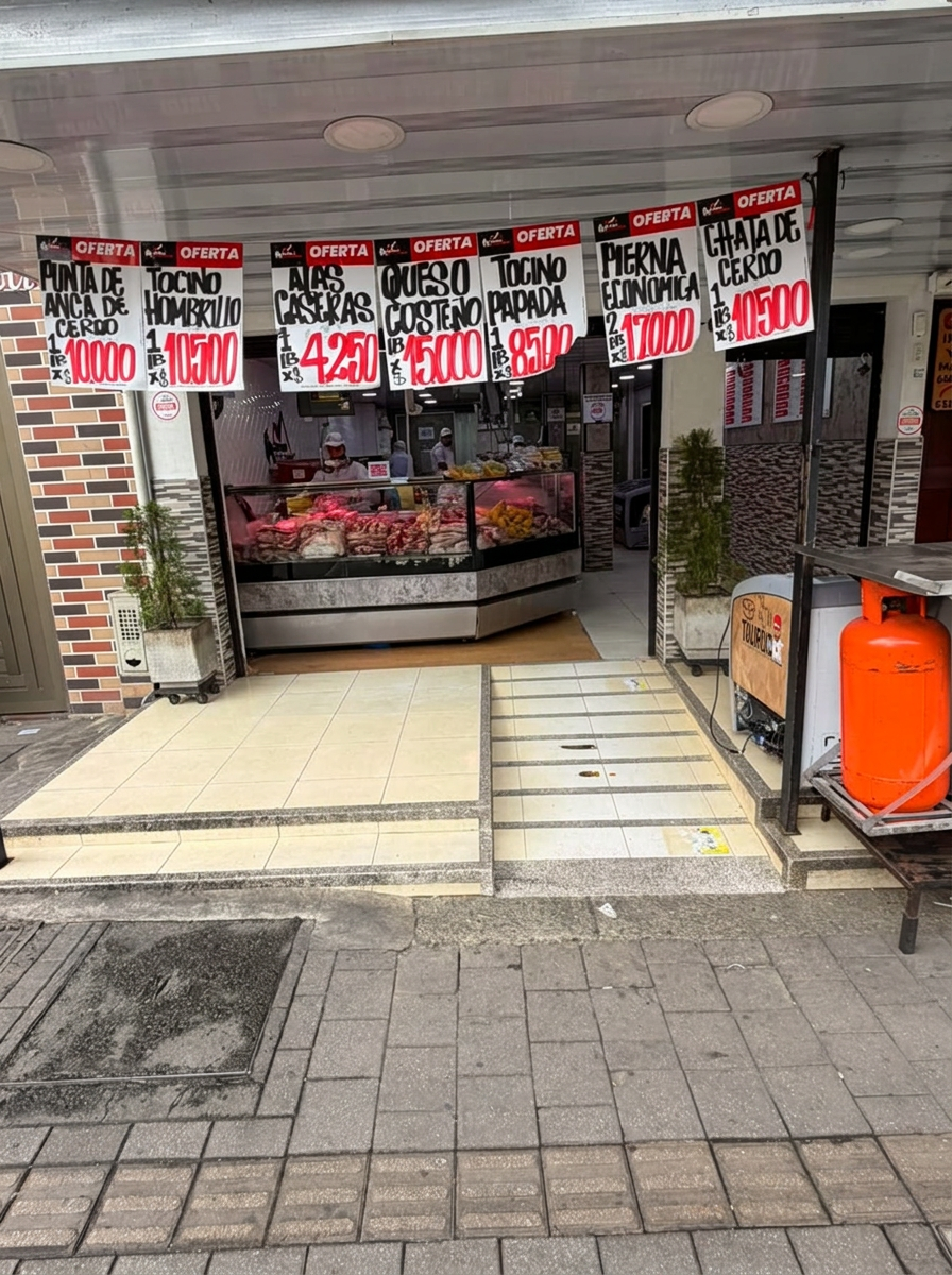 Fachada y entrada del punto físico de Carnes La Catedral